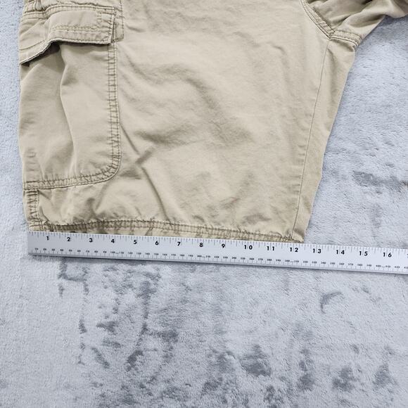 Unionbay Shorts Mens 42 Tan Khaki Cargo Casual Hiking Utility UB Outdoors Y2K - Picture 14 of 15